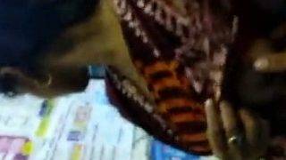 Cewek Pegawai Toko Pamer Tetek Gede Seksi Bikin Ngiler.
