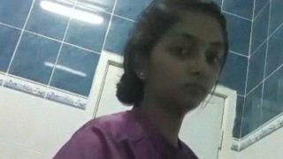 Ngentot, Perawat Tamil Nadu Colmek Di Kamar Mandi, Selfie Bugil Mms Bikin Crot.