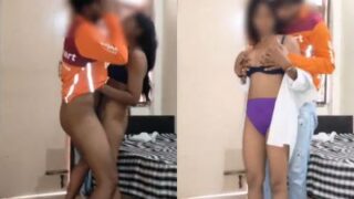 Pengiriman Paket Berubah Jadi Adegan Panas! Mms Viral Tukang Delivery Sama Pelanggan Desi-nya Bikin Malu.