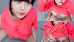 Rara Nadifa Esema Lagi Nungging Basah Kuyup, Siap Digaruk-garuk Pakai Lidah
