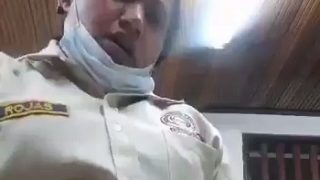 Tim Pencegahan Corona Si Cewek Lagi Colmemek Sampe Basah Kuyup