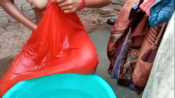 Buka Kamar Mandi, Rati Panas Mandi, Suara Hindi Bikin Makin Basah.