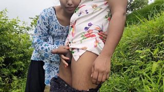 Desi Bhabi Ko Khet Mein Bahar Chodne Ka Maza, Garmi Aur Gehrai Se Bhar Puri Raat