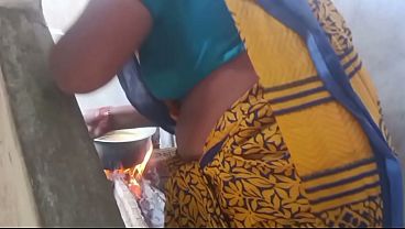 Bini Orang India Lagi Kering, Butuh Digaruk Biar Muncrat.