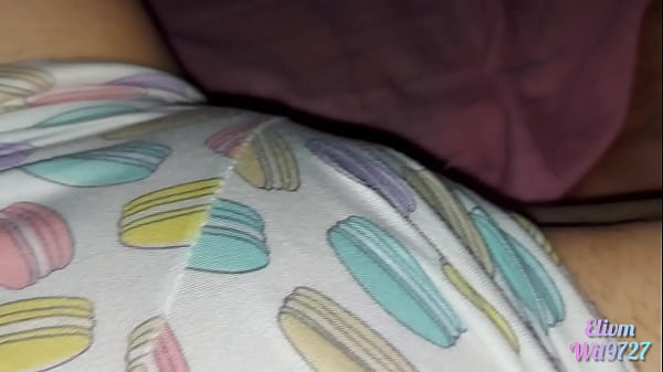 Ngemong Sama Temen Suami, Memek Sempit Basah Kencang, Bahasa Kotor Bikin Makin Liar | Elivm