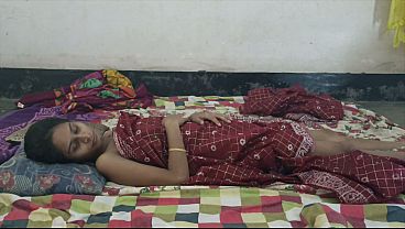 Desi Bhabhi Digebek Tetangga Sampe Muncrat Deras
