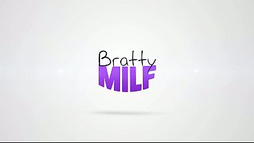 Bree Brooks “cepetan Tembusin Memek Basahku Sebelum Bapakmu Pulang, Kontol!”
