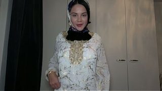 Pov – Ngewein Adik Tiri Muslimah Yang Pake Hijab, Romantis Banget Sampai Crottt