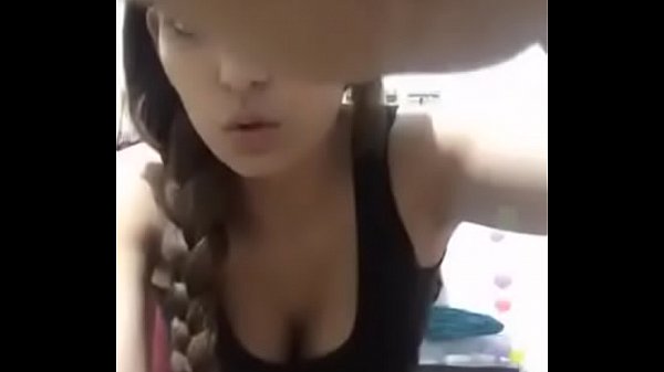 Desi Cewek Bikin Makin Pengen, Goyangannya Bikin Meleleh.