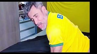 Arab Nyampekin Brasil Terus Mancingin Lubang Belakang Si Papa Gede Brasil (cuplikan Panas)