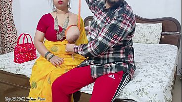Tukang Jahit Ngewein Cewek India Seksi Di Tokonya. Video Audio Hot Hindi.