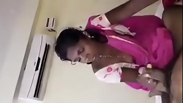 Desi Aunty Yang Lagi Ngewe Mulut, Ngejilat Kontol Sampai Muncrat.