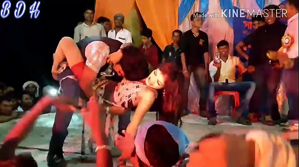 Tari Arkestra Bhojpuri Yang Bikin Kelamin Basah, Goyangannya Bikin Desah Nggak Karuan!
