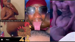 Semua Orang Makan Kalkun, Aku Lagi Jilat Memek
