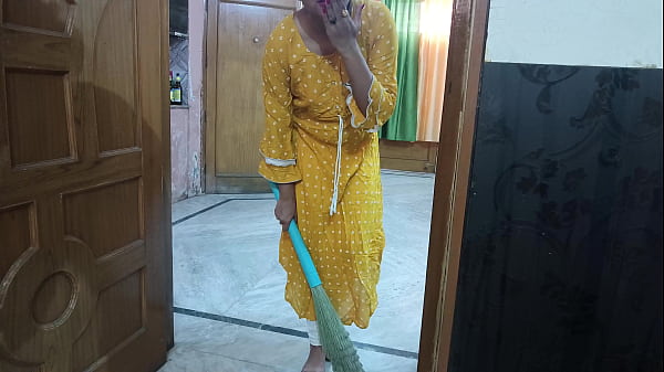 Desisaarabhabhi – Pembantu Malu-malu Tapi Montok Besar, Ngebut Sama Bosnya, Crot-crotan Seru Pakai Suara Hindi Bikin Makin Panas