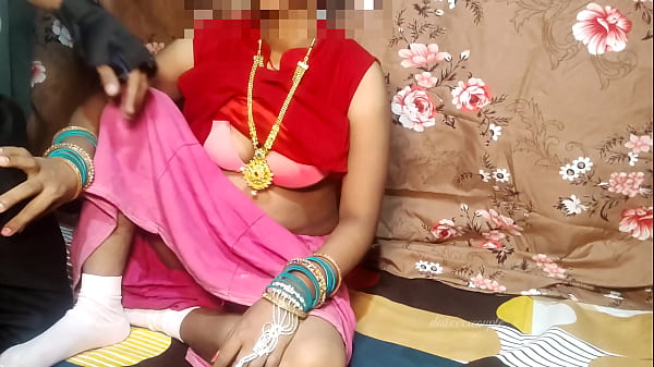 Istri Bangsat Paling Sange, Suami Goblok, Kain Merah Basah Kuyup, Bokep Asli Hindi.