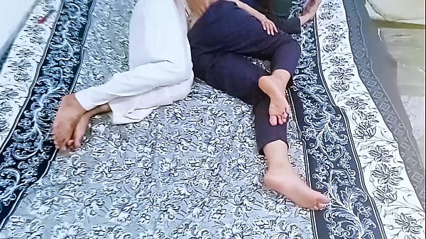 Desi Cewek Imut Malu-malu Pertama Kali Ngerasain Kontol, Video Bokep Desa Pertama Kali Ngentot