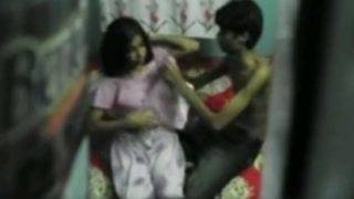 Desahan Cewek Desa Di Kamar, Digrebekin Kamera Tersembunyi, Crot Di Dalem!