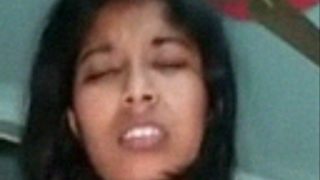 Desi Cewekku, Chut Sempitnya Ngebor Kontol Keras Pacar Sampe Minta Ampun.