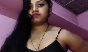 Desi Desa Bugil, Selfie Pamer Memek Basah Kena Getah