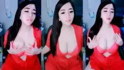 Jenniiier, Si Host Milf Dreamlive, Bikin Tetekmu Bergetar, Nikmatin Setiap Goncangannya Yang Bikin Ngilu!