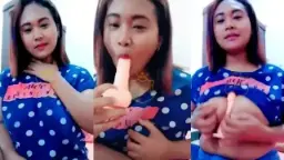 Mbak Iyem Ngewe Dildo Jepit Di Toket Montoknya Sambil Meringis Nikmat