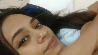 Srilankan Model Pelacur Nude Selfie Goyang-goyang Crot Di Kamar.