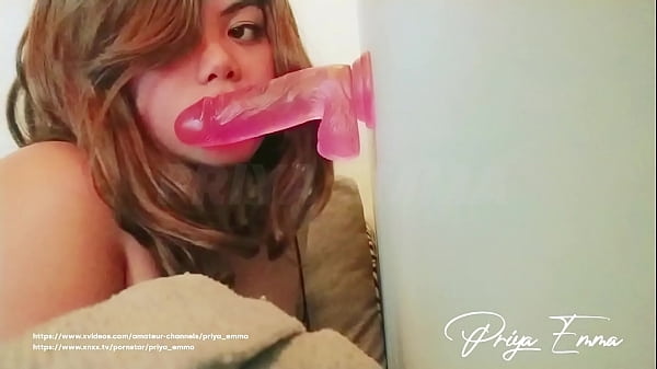 Priya Emma, Cewek India-arab Paling Hot, Lagi Nge-gebang Kontol Karet Sampe Basah Kuyup, Closeup Bego!