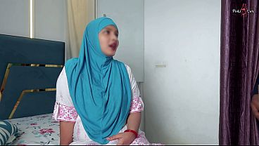 Blinkit Kurir Goblok, Nyukur Bulu Belek Kontol Bini Tetangga Jilbab, Terus Ngewe Brutal Sampe Muncrat.