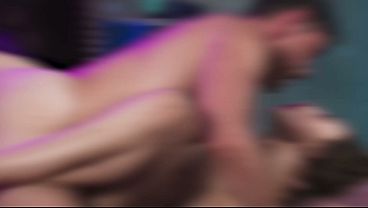 Dewa Dewa Cok Sexy – Cewek Rusia Brunette Bertubuh Mulus Pakai Stoking Ikat Pinggang Nikmati Kontol Besar Di Semua Posisi Erotis Paling Liar