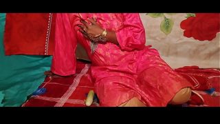 Desi Cewek Baju Pink Ngewe Brutal, Kontol Nusuk Pantat Desi India, Suara Crot Dan Erangan Sange.