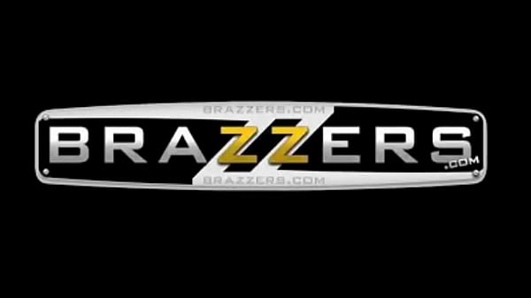 Brazzers, Bocah Bokep Bertetek Gede Banget, Bikin Ngaceng!