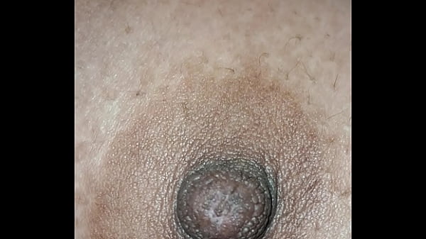Desi Cewek Montok, Pentilnya Nampak Jelas Dari Deket Bikin Makin Haus.