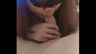 Pelacur Jepang Itu Ngasih Aku Handjob, Bikin Kontolku Tegang Dan Muncrat.