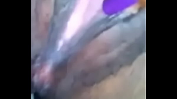 Binalnya Cewek India, Bikin Ngilu Di Selangkangan.