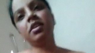 Ibu Rumah Tangga Lagi Nungging Naik Kontol Selingkuhan Rahasia