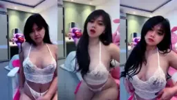 Miss Bintang Pake Lingerie Putih Bikin Crot, Gak Tahan Lihat Lembab Basah Di Selangkangan.