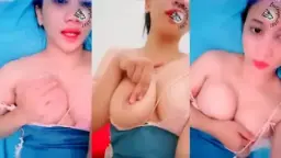 Miss Varin Remas-remas Pentol Susu Montok Sampe Desahannya Bikin Meleleh, Keluar Cairan Nikmat Dari Lubang Mulusnya.