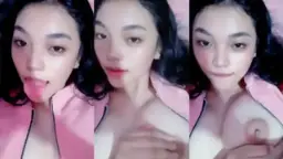 Ngentotin Banget Goyangannya, Laras Pink Tiktokers Cantik Bikin Meleleh!