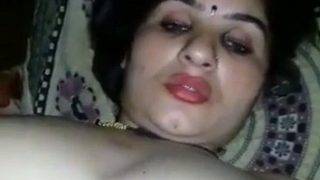 Tonton Video Bokep Seru Bikin Tegang, Desi Aunty Telanjang Siap Memuaskan Hasratmu