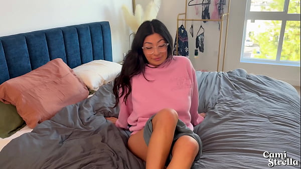 Liat Tuh Celana Dalem Gue?! Bokong Montok Latina Tiri Muncratin Kontol Gue – Cami Strella X Lev Lieben