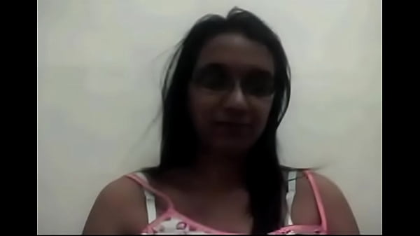 Ibu Rumah Tangga Biasa Dari Hyderabad Bugil Total Di Depan Kamera, Siap Dimainin – Hari Pertama