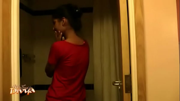 Nih Cewek India Telanjang Bulat, Pamerin Semua Isi Tubuhnya Yang Bikin Ngilu.