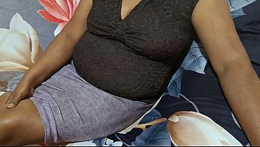 Berondong Pengen Ngocok, Mama Tiri Asian Lagi Liburan, Siap Dimainin Di Kamar Hotel.