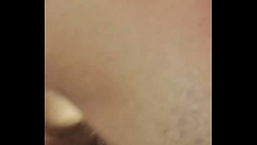 سعودي متحمس يشوف مرته تنتمنك قدامه وهو يتفرج على سكس عربي نار، دياثة سعودية توجع الكس