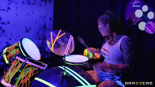 Ngegasin Drummer Sampe Kering / Trailer Full Brazzers Dari Https://zzfull.com/drumm, Goyang Paha Sampai Mampus