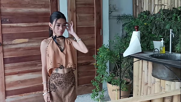 Setiap Hari Aku Ngewe Pacar Kakak Tiriku Yang Cewek Asia Bertato, Udah Kayak Rutinitas Ngenyangin Kontol.