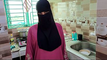 Bokep Suami Selingkuh Ngewe Pembantu Hijab Di Rumah Kosong Pas Istri Pergi